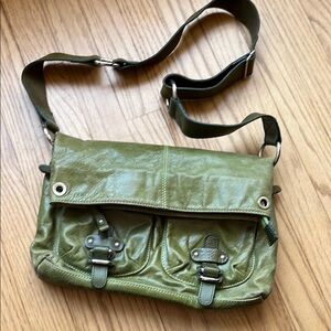 Tano Green Crossbody Bag